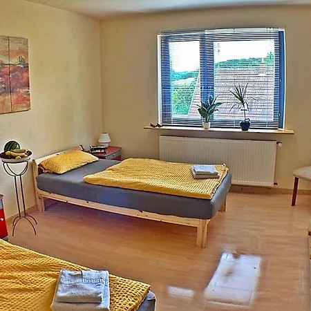 200 Fuer Monteure & Geschaeftsreisende דירה